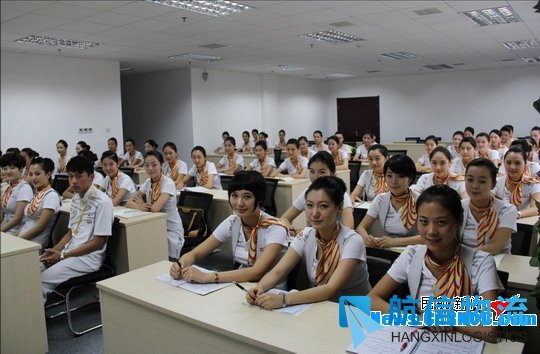天航与中国民航大学“校企合作”培养乘务员